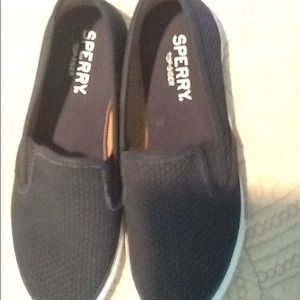 Sperry slip on navy blue sneakers. Size 7